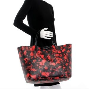Givenchy Antigona Love 🌹 Tote
